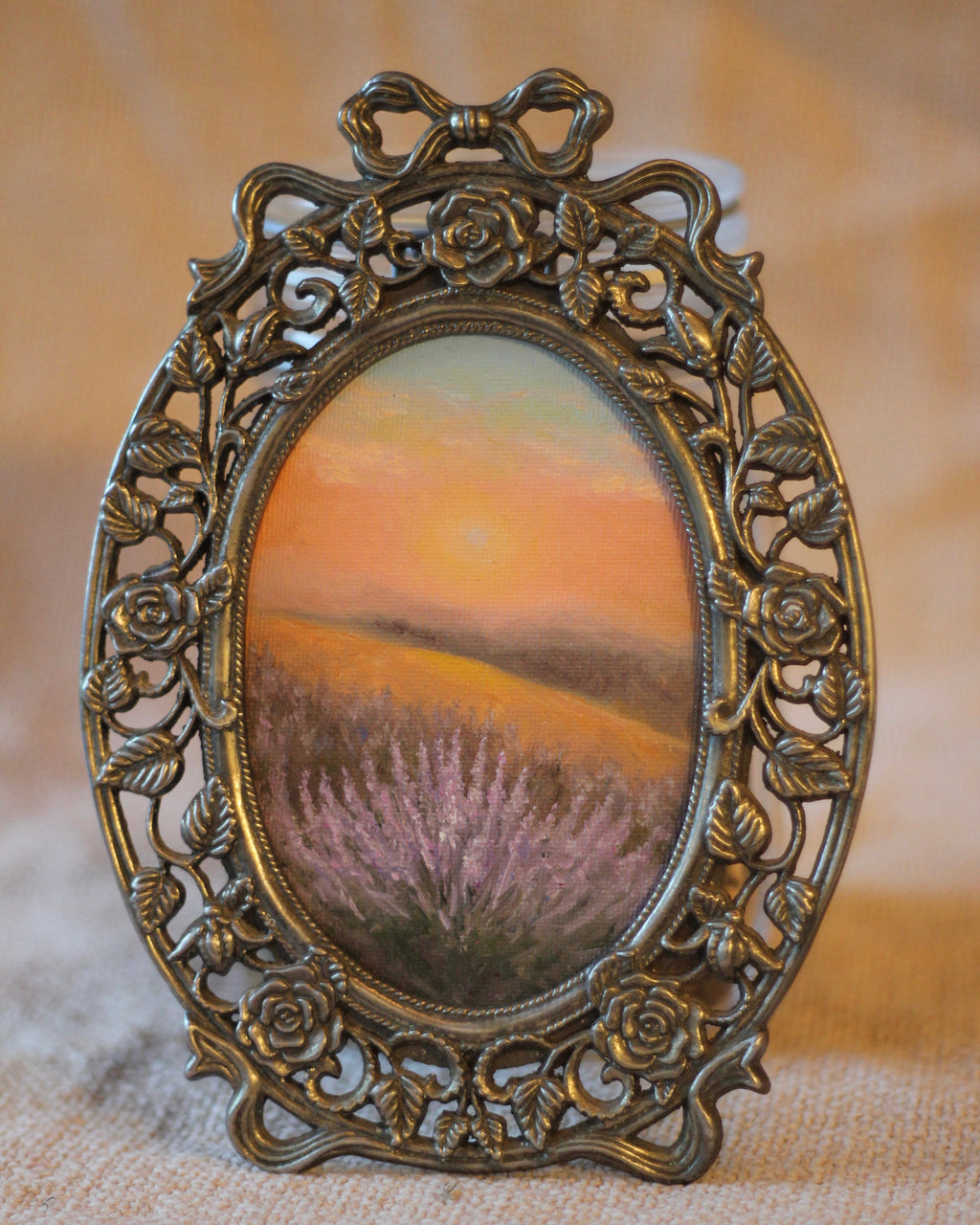 Daylight Meets Lavender Haze | Oval Metal Frame · 14 × 19 cm · Original