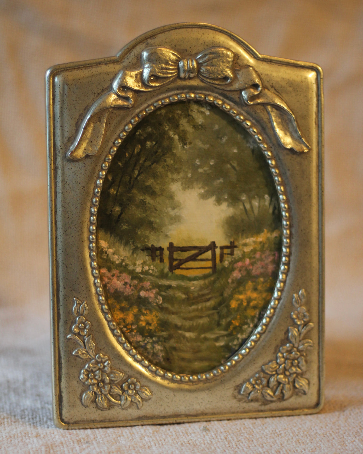 The Secret Garden | Gold Frame · 16 x 22 cm · Original