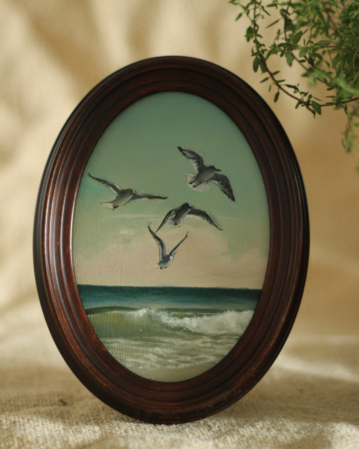 1989 – Waves & Seagulls | Oval Wooden Frame · 17 × 13 cm · Original