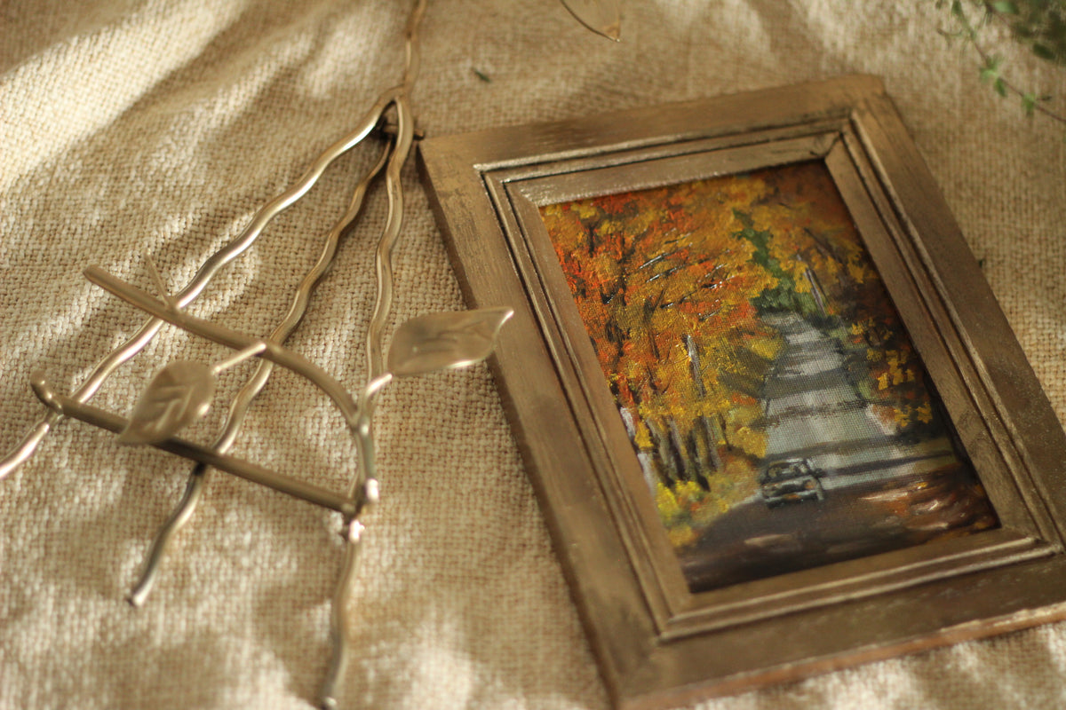 All Too Well Scene | Wooden Frame with Gold Stand · 21 × 16 cm · Original