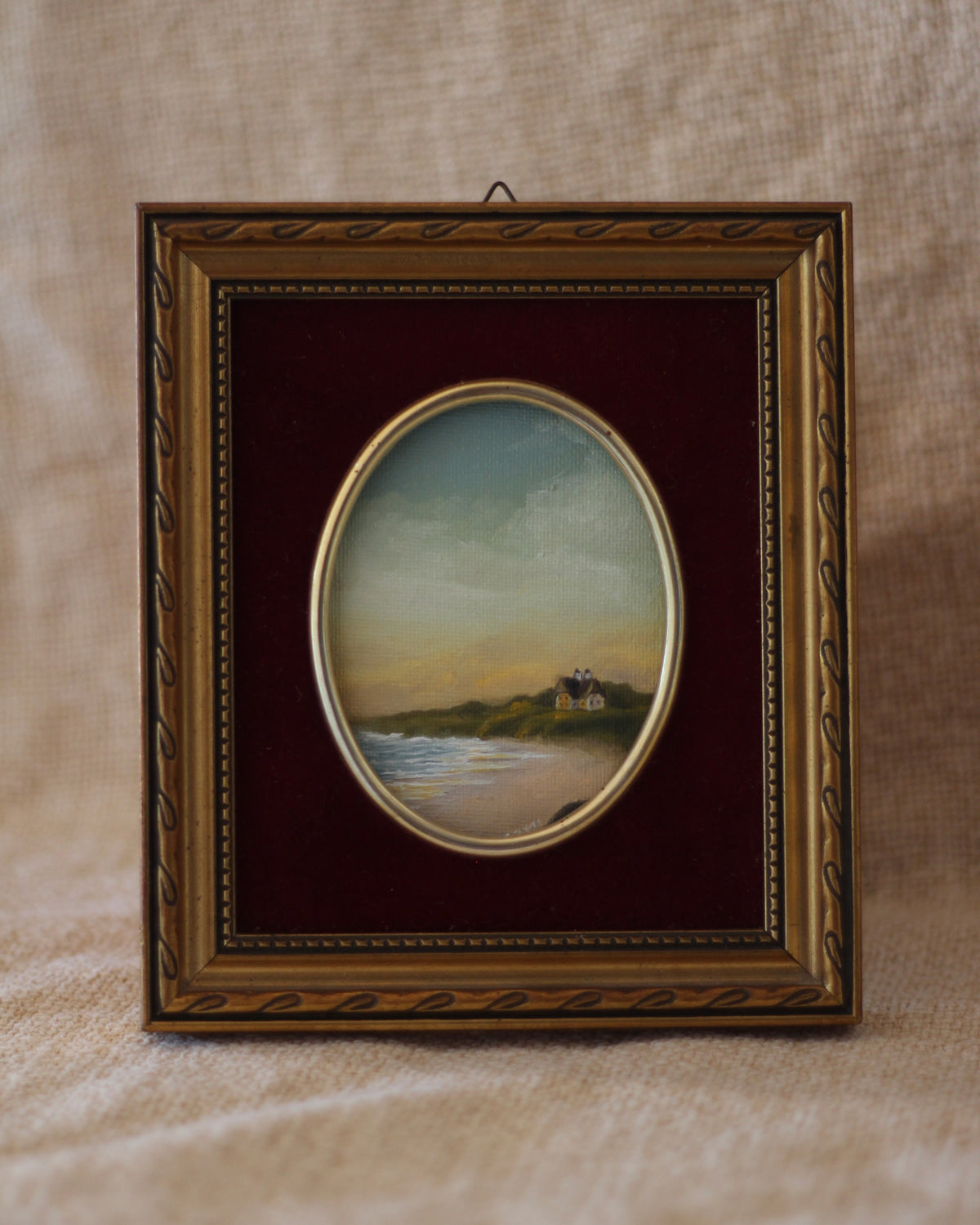 Saltbox House on the Coast | Vintage Frame · 14 × 16 cm · Original